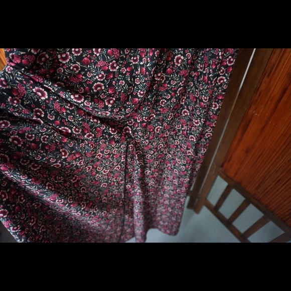 Dress - Picture 5 of 6